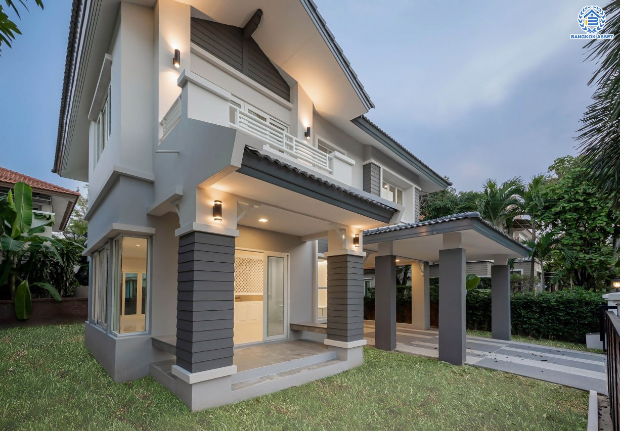 บ้านมือสองตกแต่งใหม่ โครงการ คาซ่าแกรนด์ รัตนาธิเบศร์-ราชพฤกษ์ บ้านเดี่ยวจากแบรนด์ Q.House เนื้อที่ 70 ตร.ว. ฟังก์ชัน 3 ห้องนอน 4 ห้องน้ำ 1 ห้องแม่บ้าน จอดรถได้ถึง 2 คัน พร้อม Facilities ครบครัน บนทำเลเดินทางสะดวก ติดถนนราชพฤกษ์ ใกล้เซ็นทรัลเวสต์เกต และรถไฟฟ้าสายสีม่วง "สถานีบางรักใหญ่"